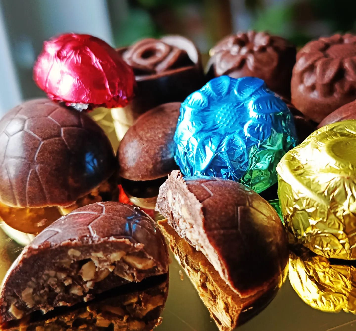 Może być zdjęciem przedstawiającym tabliczka czekolady