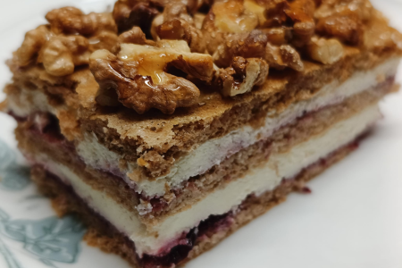 keto orzechowiec miodownik