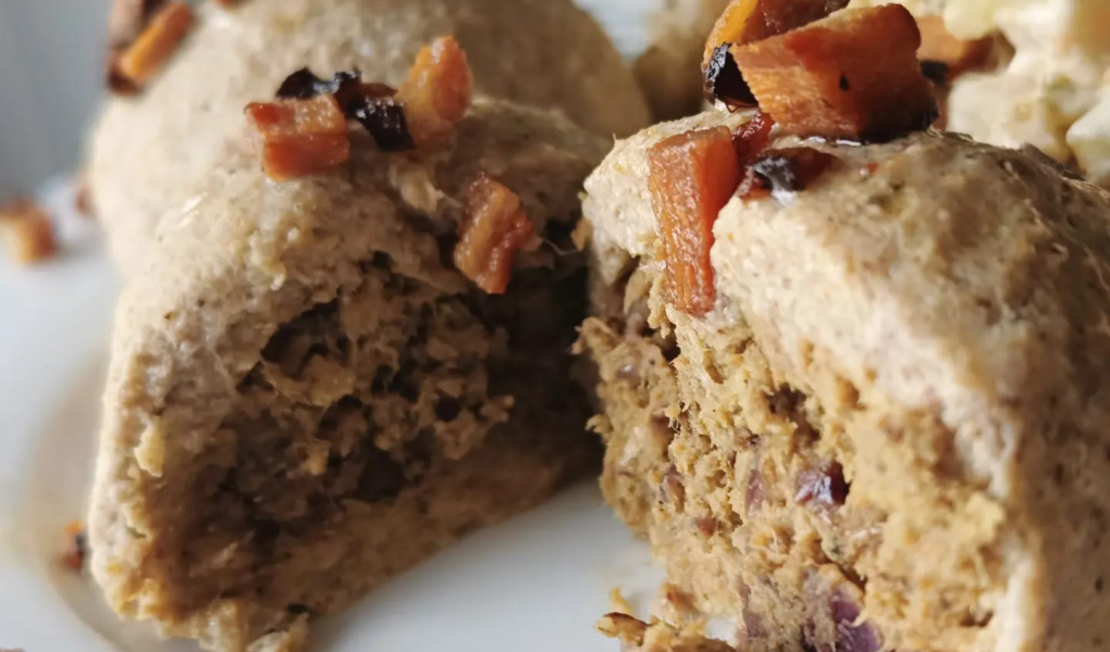 keto pyzy z mięsem z rosołu