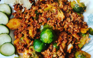 Keto brukselka z mięsem mielonym