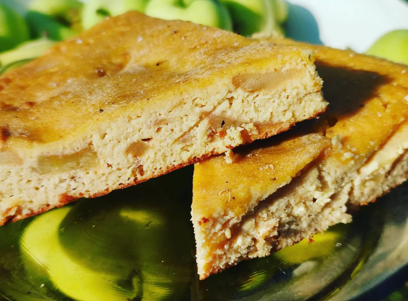 Keto szarlotka na śmietanie