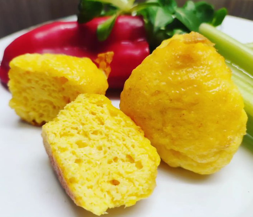 Keto bułeczki maślano serowe