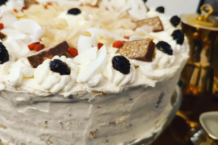 KETO tort z nadzieniem śmietana Mango