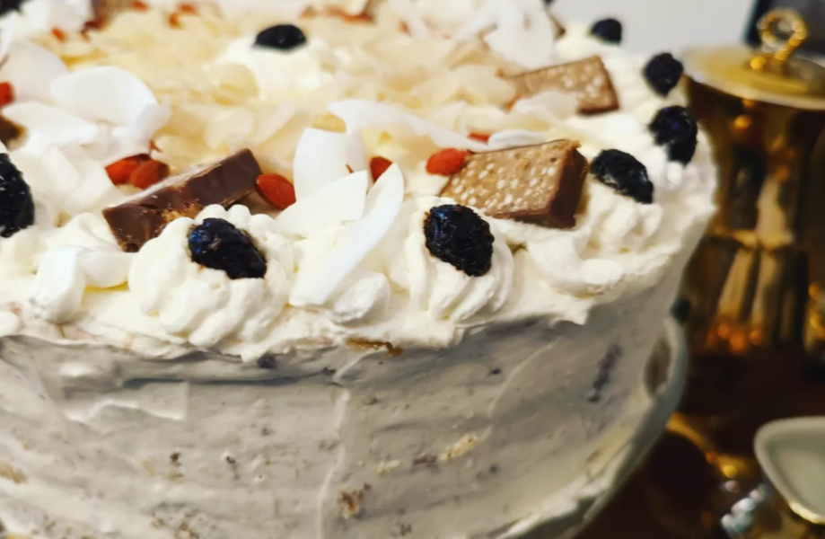 KETO tort z nadzieniem śmietana Mango