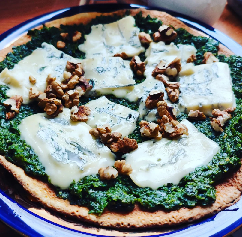 proteinowy naleśnik z szpinakiem keto