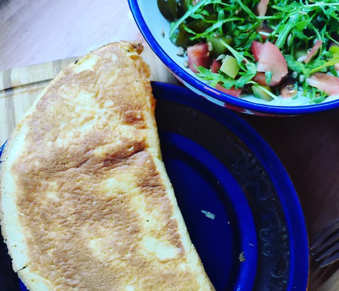 naleśnik z mozarelli