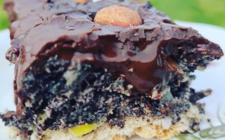 Keto makowiec z cukinią