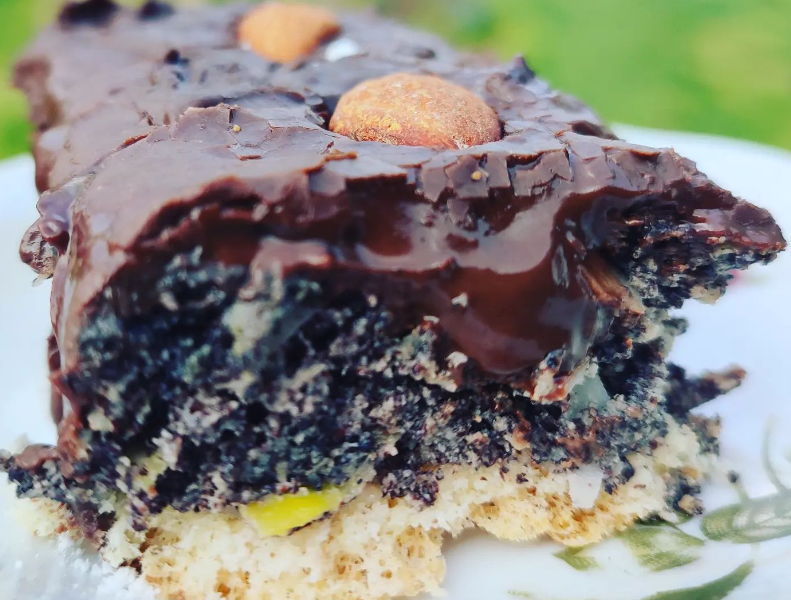 Keto makowiec z cukinią