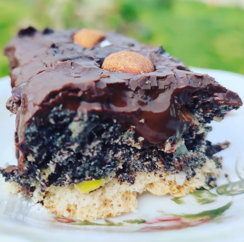 Keto makowiec z cukinią