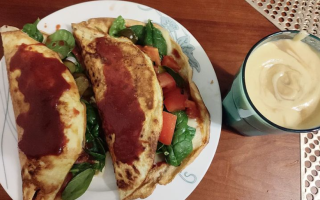 Łubinowo serowe keto naleśniki z białek jajek