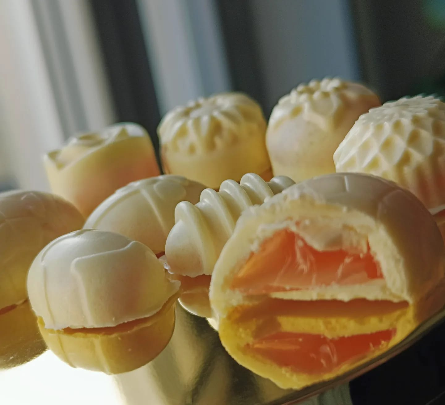 keto pralinki galaretki w białej czekoladzie