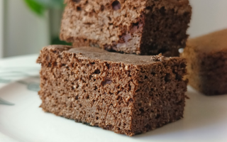 Keto czekoladowe ciasto bez laktozy