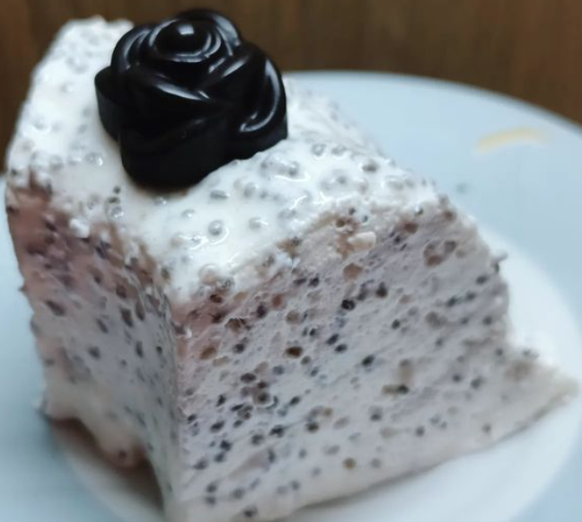 Szybki keto sernik na zimno z CHIA