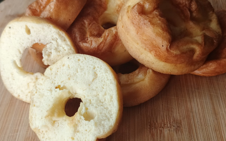 Keto bułeczki z mozzarelli