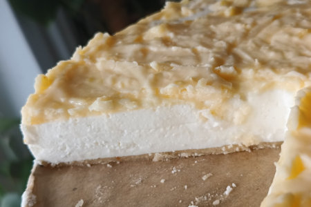 Cytrynowy jogurtowiec lemon curd na marcepanowym spodzie