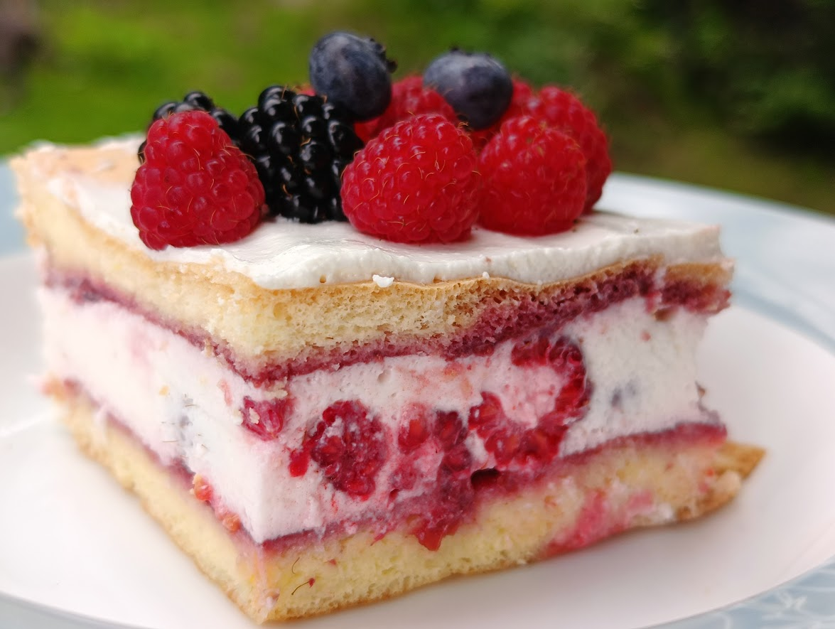 Keto ciasto z kremem