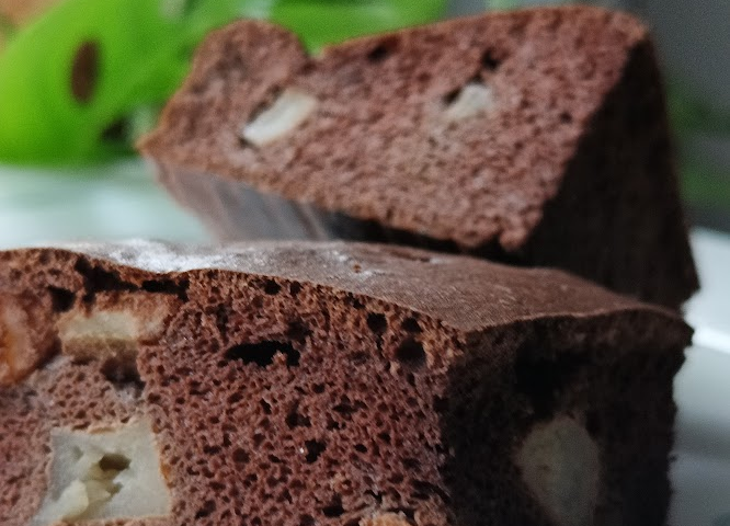 Keto kakaowe ciasto z jabłkami