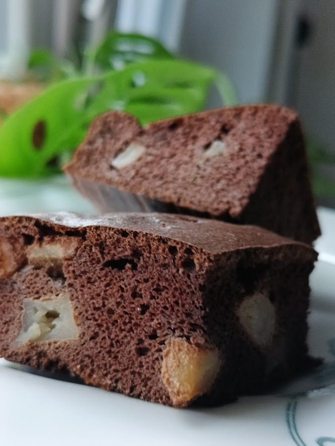 Keto kakaowe ciasto z jabłkami