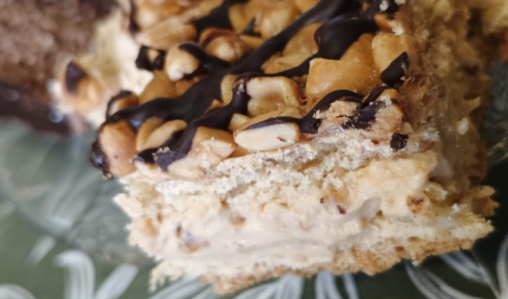 keto ciasto z orzechami karmelinka