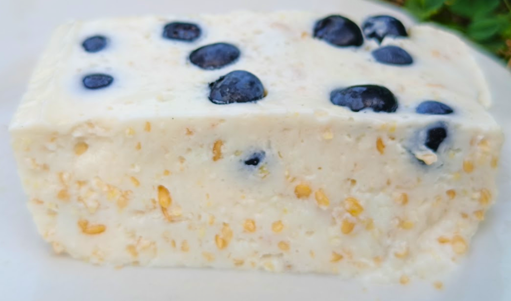 keto sernik na zimno z jogurtu greckiego