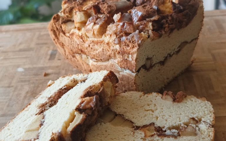 keto babka jabłecznik