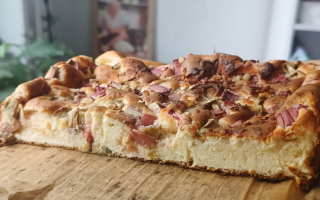 keto ciasto z rabarbarem