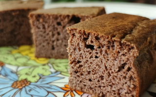 KETO jogurtowe ciasto kakaowe – wilgotne, puszyste i MEGA proste!